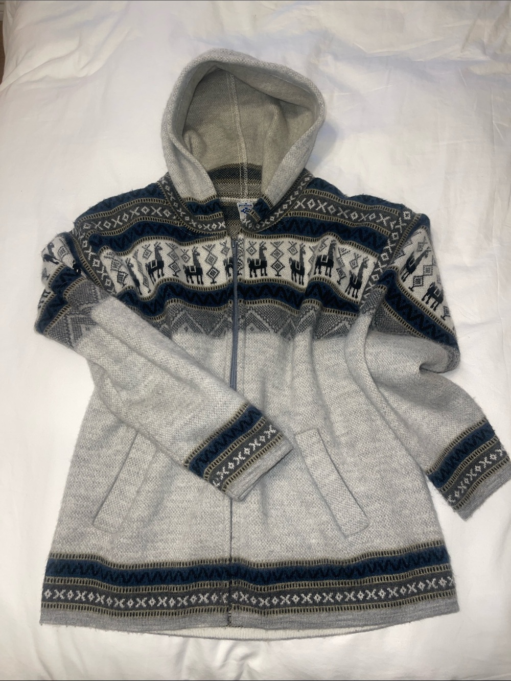 Women’s Gray Hooded Zip Sweater with Nordic Pattern